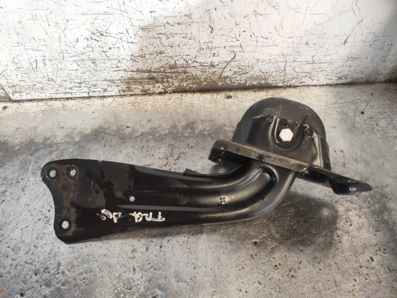 Recambio de brazo suspension superior trasero derecho para skoda yeti active referencia OEM IAM 1K0505226H  