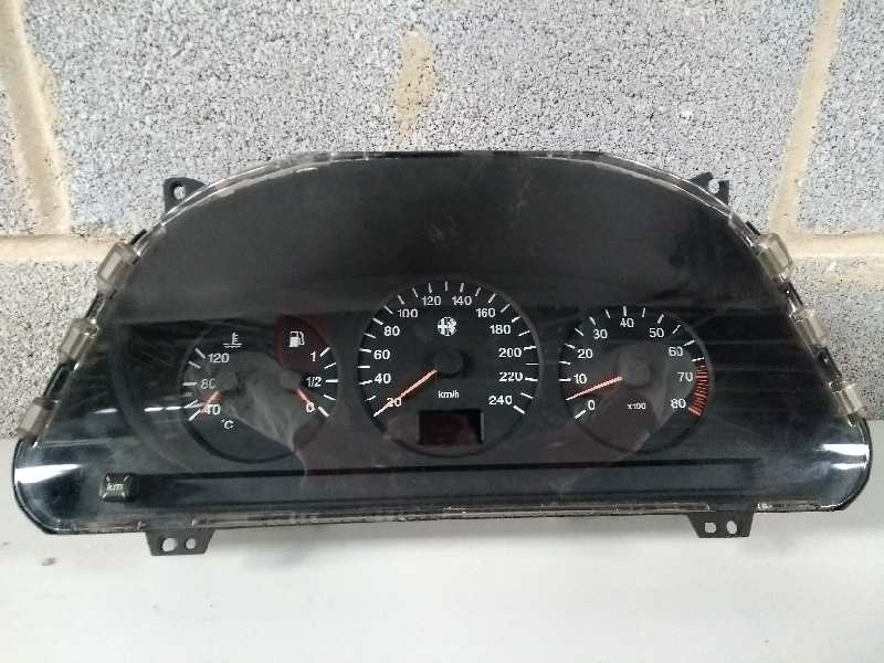 Recambio de cuadro instrumentos para alfa romeo 145 1.7 16v cat referencia OEM IAM 60614410  