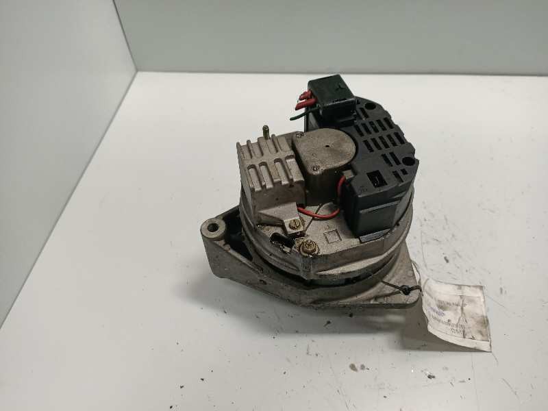 Recambio de alternador para alfa romeo 33 berlina 1.4 ie referencia OEM IAM 436100  