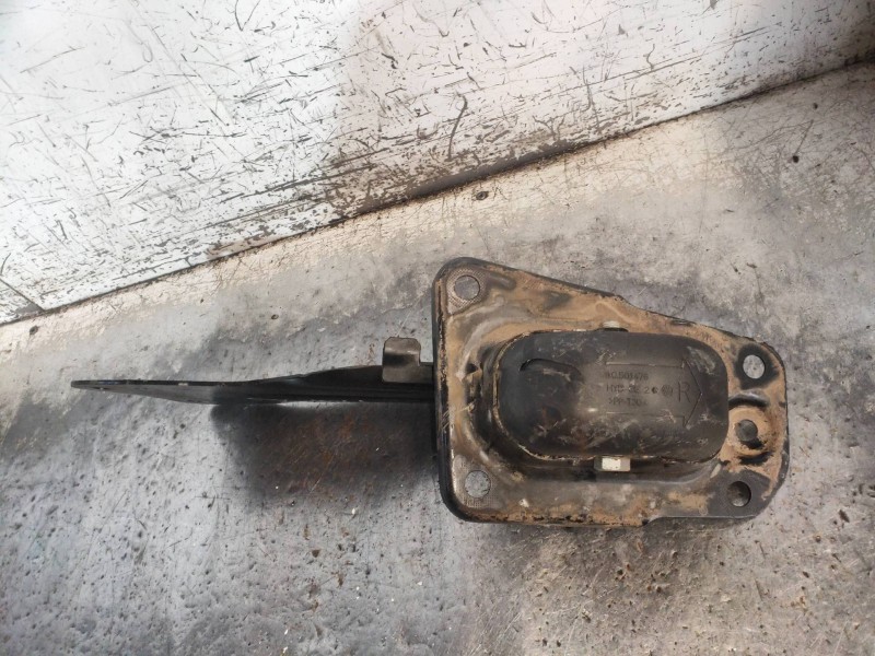 Recambio de brazo suspension superior trasero derecho para skoda yeti active referencia OEM IAM 1K0505226H  