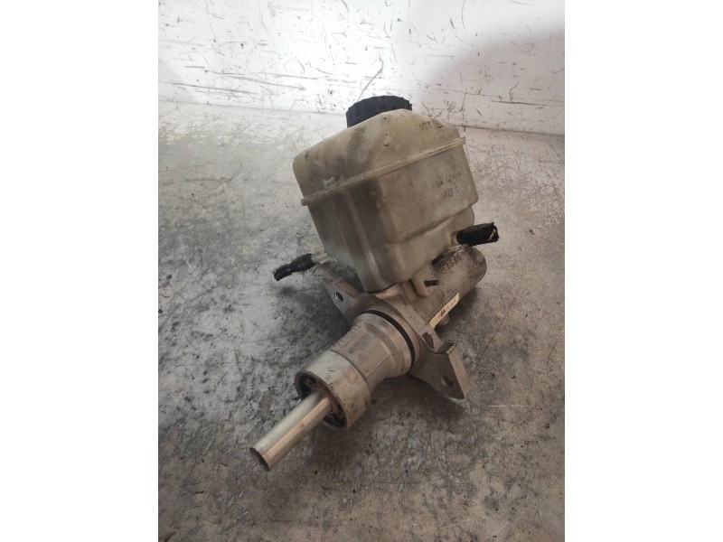 Recambio de bomba freno para volkswagen crafter combi (2e) combi 30 referencia OEM IAM A0004317601  