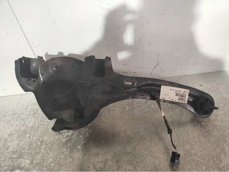 Recambio de mangueta trasera derecha para volvo s40 berlina 1.6 d kinetic referencia OEM IAM 01079271 30736775 