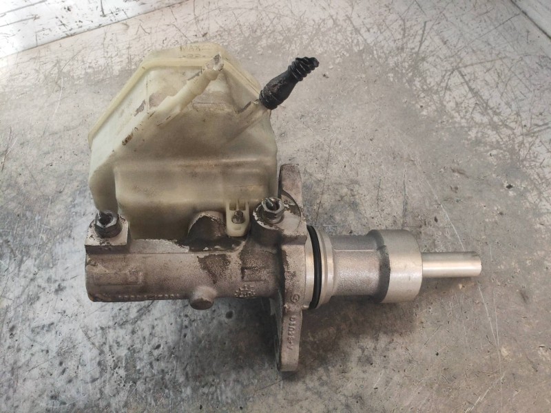 Recambio de bomba freno para volkswagen crafter combi (2e) combi 30 referencia OEM IAM A0004317601  