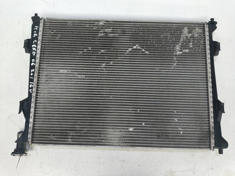 Recambio de radiador agua para kia cee´d 2.0 crdi referencia OEM IAM 253101H000   Recambio de radiador agua para kia cee´d 2.0 crdi referencia OEM IAM 253101H000