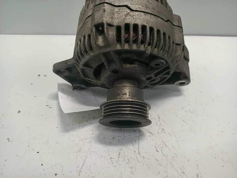 Recambio de alternador para audi 80 avant quattro europa berlina referencia OEM IAM 0123335001  BOSCH 90A Recambio de alternador para audi 80 avant quattro europa berlina referencia OEM IAM 0123335001  BOSCH 90A