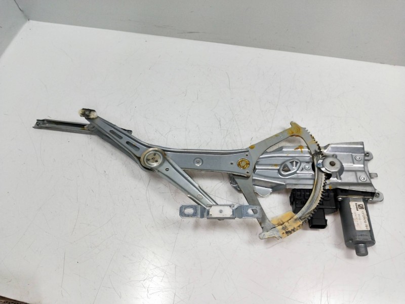 Recambio de elevalunas delantero derecho para opel astra gtc 1.8 16v referencia OEM IAM 13101479 982825101 3P