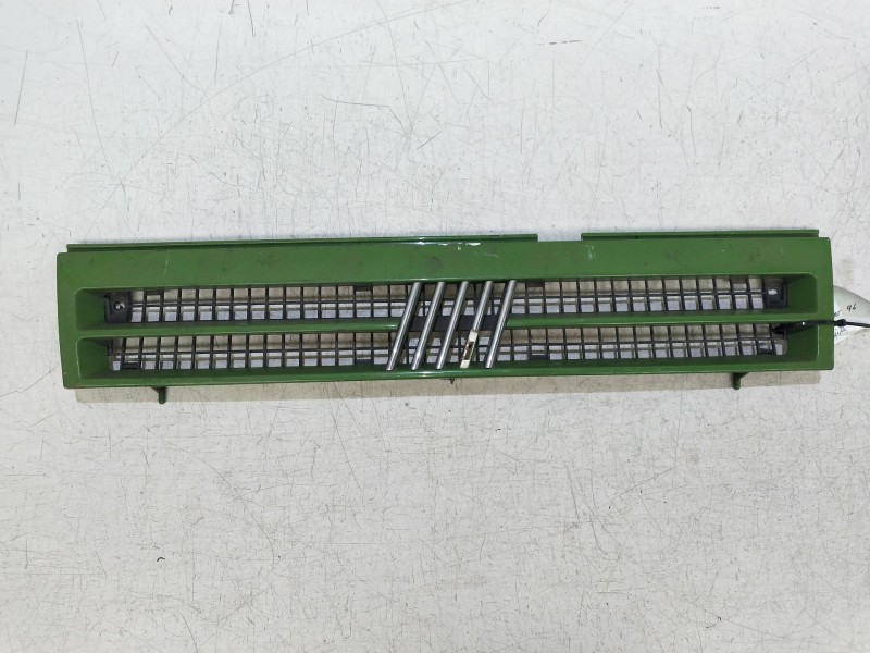 Recambio de rejilla delantera para fiat fiorino enero (255) referencia OEM IAM    Recambio de rejilla delantera para fiat fiorino enero (255) referencia OEM IAM