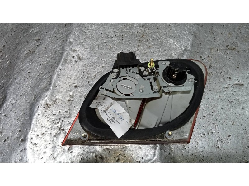 Recambio de piloto trasero derecho interior para mercedes clase e (w210) berlina diesel 300 turbodiesel (210.025) referencia OEM