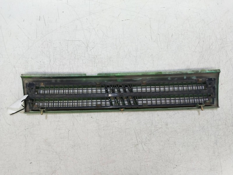 Recambio de rejilla delantera para fiat fiorino enero (255) referencia OEM IAM    Recambio de rejilla delantera para fiat fiorino enero (255) referencia OEM IAM