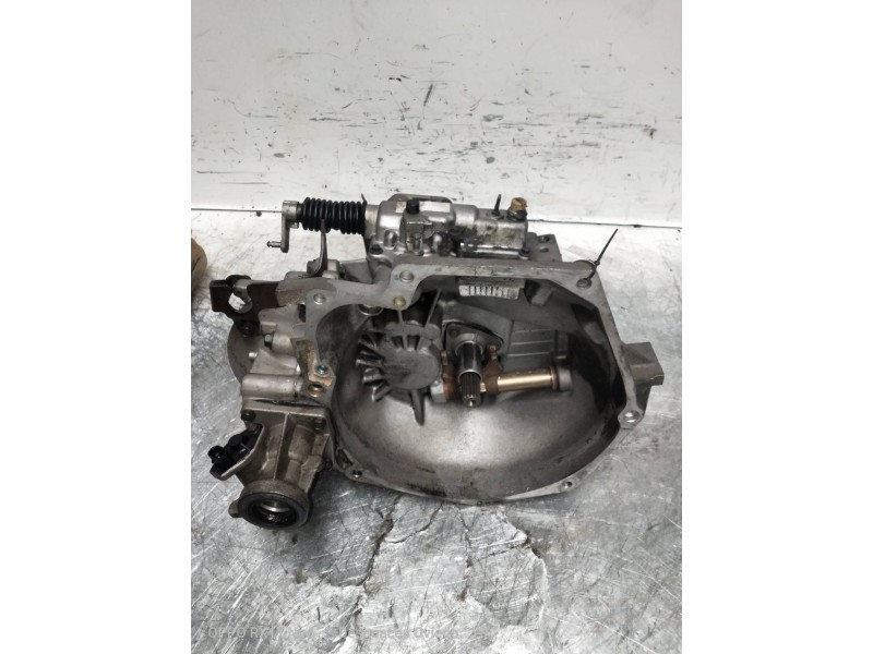 Recambio de caja cambios para chrysler saratoga básico referencia OEM IAM A523 4531914 