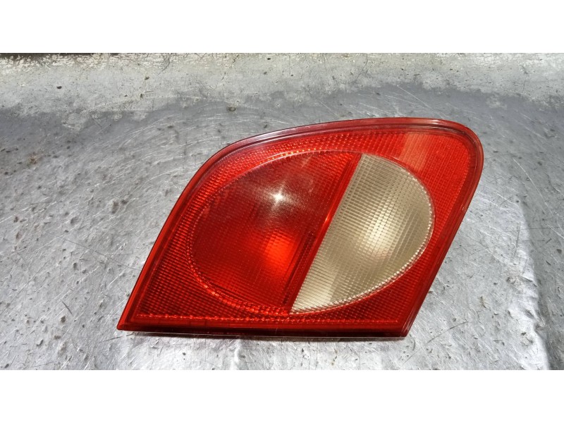 Recambio de piloto trasero izquierdo interior para mercedes clase e (w210) berlina diesel 300 turbodiesel (210.025) referencia O