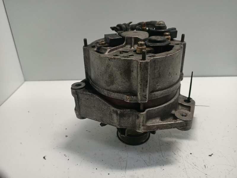 Recambio de alternador para audi 80 (811/813) referencia OEM IAM 0120469011 050903015J BOSCH 90A