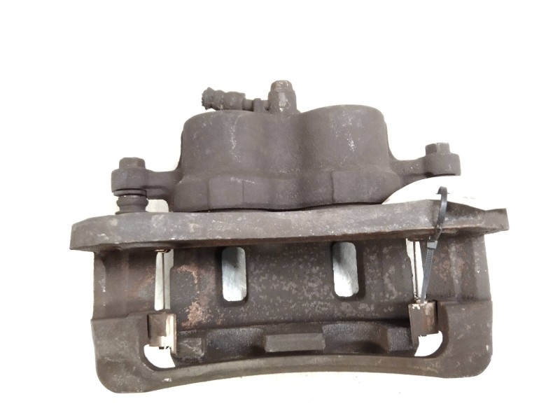 Recambio de pinza freno delantera izquierda para ssangyong rexton rx 270 plus / 270 xdi plus referencia OEM IAM   