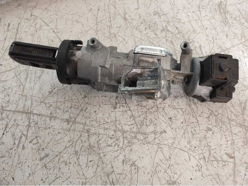 Recambio de conmutador de arranque para land rover range rover sport v8 td hse black&white referencia OEM IAM 3M513F860AD  