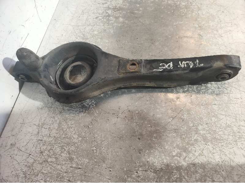 Recambio de brazo suspension superior trasero derecho para volvo s40 berlina 1.6 d kinetic referencia OEM IAM   