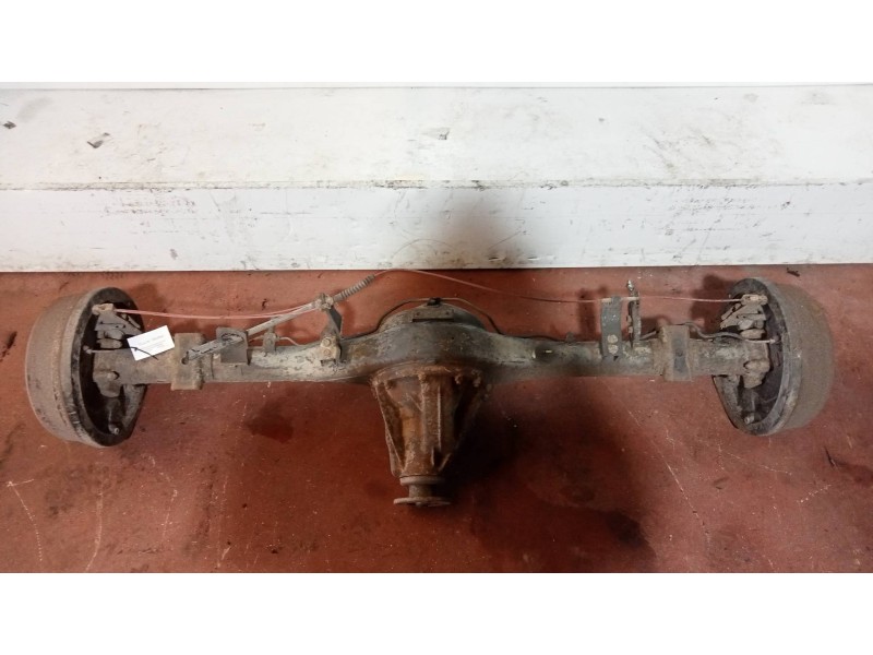 Recambio de puente trasero para nissan pick-up (d22) td doble cabina 4x4 referencia OEM IAM   TAMBOR