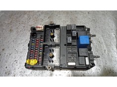 Recambio de caja reles / fusibles para jeep gr.cherokee (wj/wg) 3.1 td laredo referencia OEM IAM 56042942AD P56042942AD 