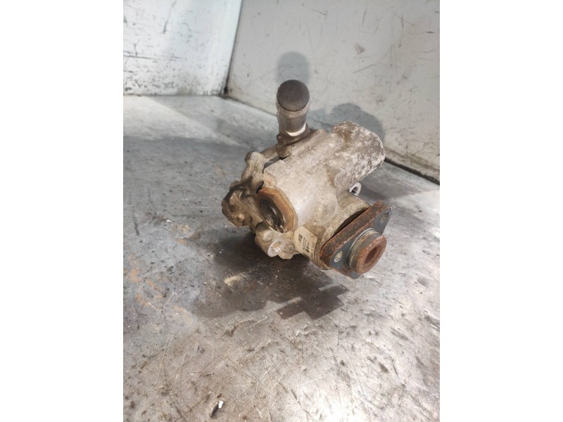 Recambio de bomba direccion para bmw serie 1 berlina (e81/e87) 118d referencia OEM IAM 7692974546  