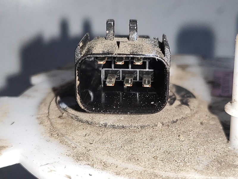 Recambio de bomba combustible para daewoo nubira berlina se referencia OEM IAM 96495969  