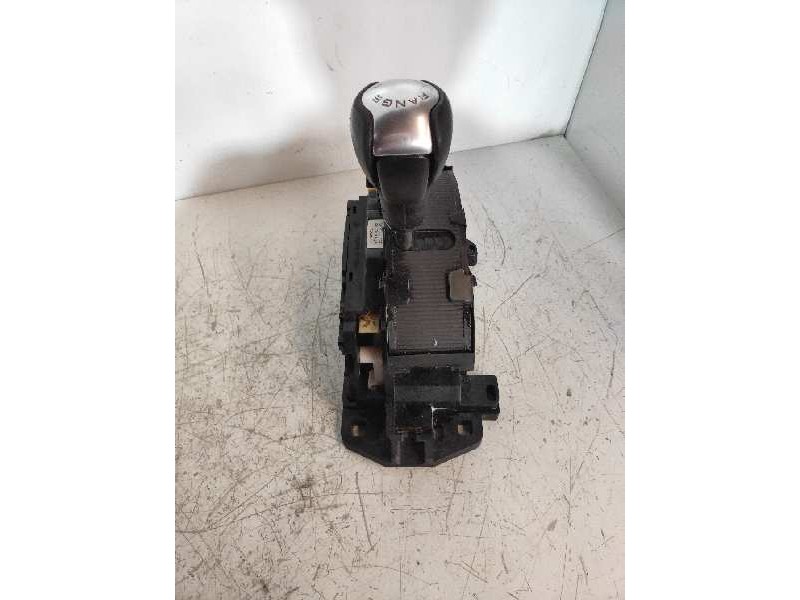 Recambio de palanca cambio para land rover range rover sport v8 td hse black&white referencia OEM IAM UCB500092  