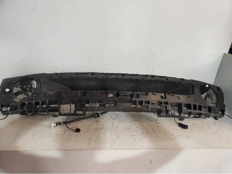 Recambio de refuerzo paragolpes delantero para land rover range rover sport v8 td hse black&white referencia OEM IAM   