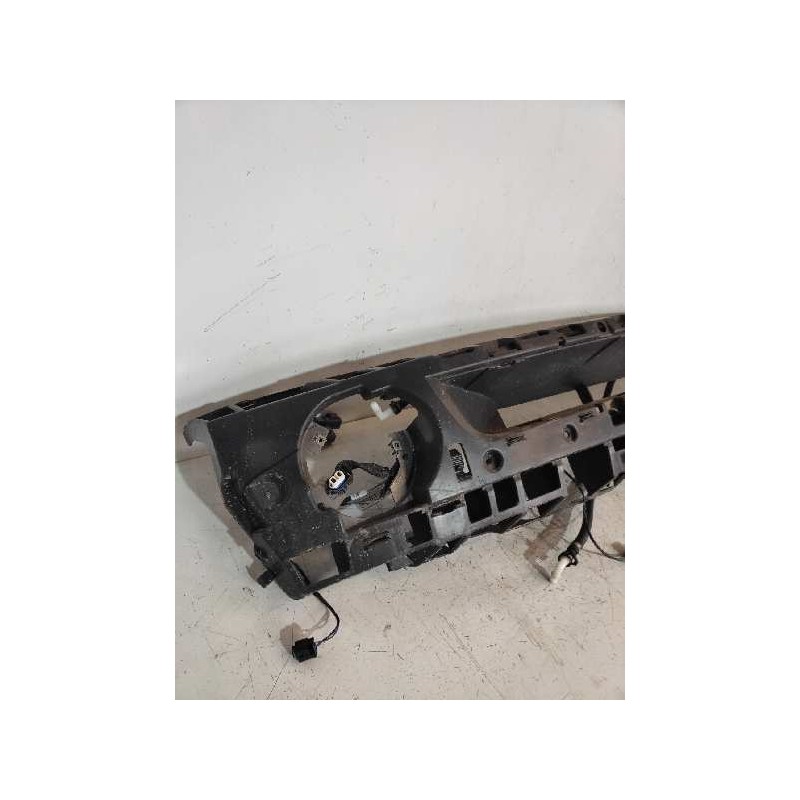 Recambio de refuerzo paragolpes delantero para land rover range rover sport v8 td hse black&white referencia OEM IAM   