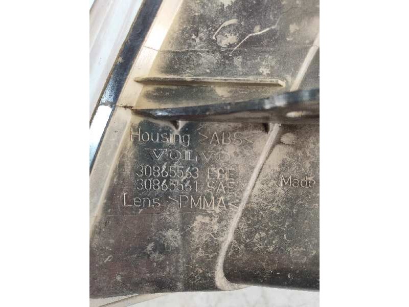 Recambio de piloto delantero derecho para volvo s40 berlina td referencia OEM IAM 30865563 896583 