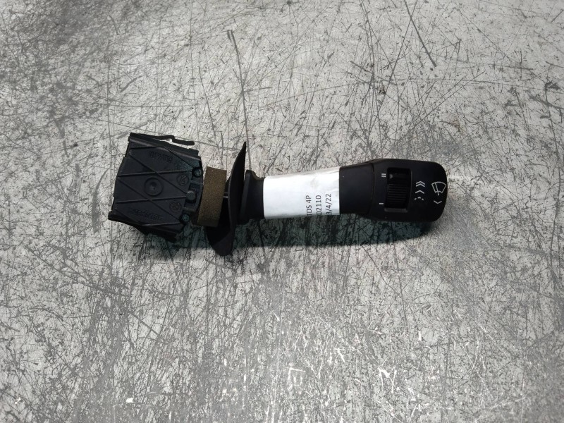 Recambio de mando limpia para bmw serie 7 (e38) 725tds referencia OEM IAM 8352013 01200900 