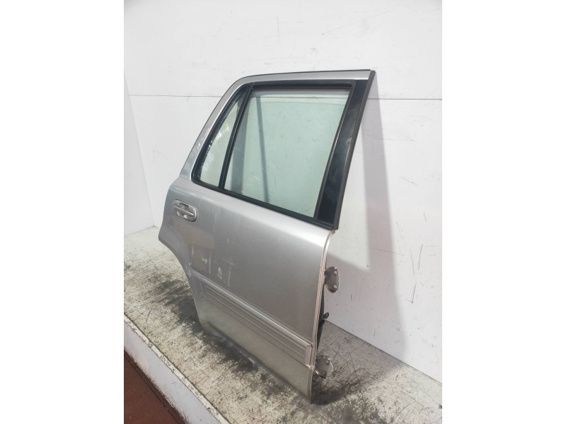 Recambio de puerta trasera derecha para honda cr-v (rd1/3) básico (rd1) referencia OEM IAM   5P