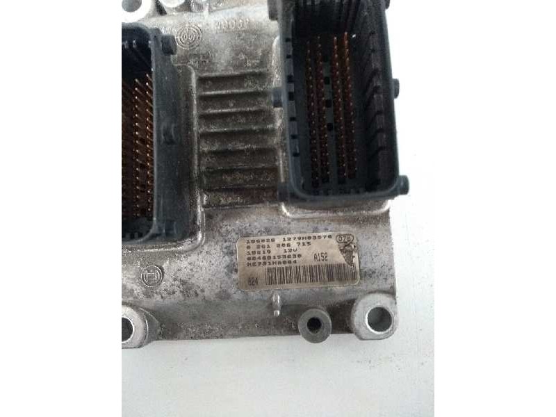 Recambio de centralita motor uce para alfa romeo 147 (190) 1.6 t.spark distinctive referencia OEM IAM 0261206715  