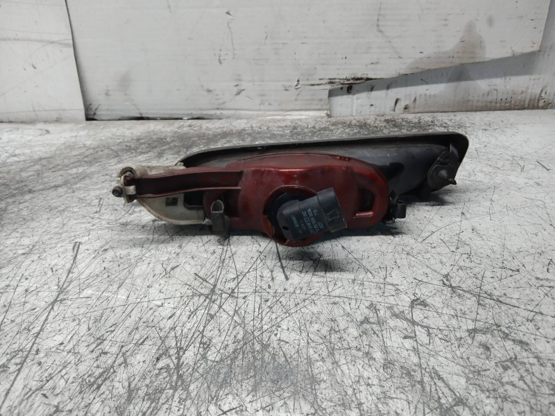Recambio de faro antiniebla derecho para bmw serie 3 berlina (e46) 320d referencia OEM IAM 147272RE  