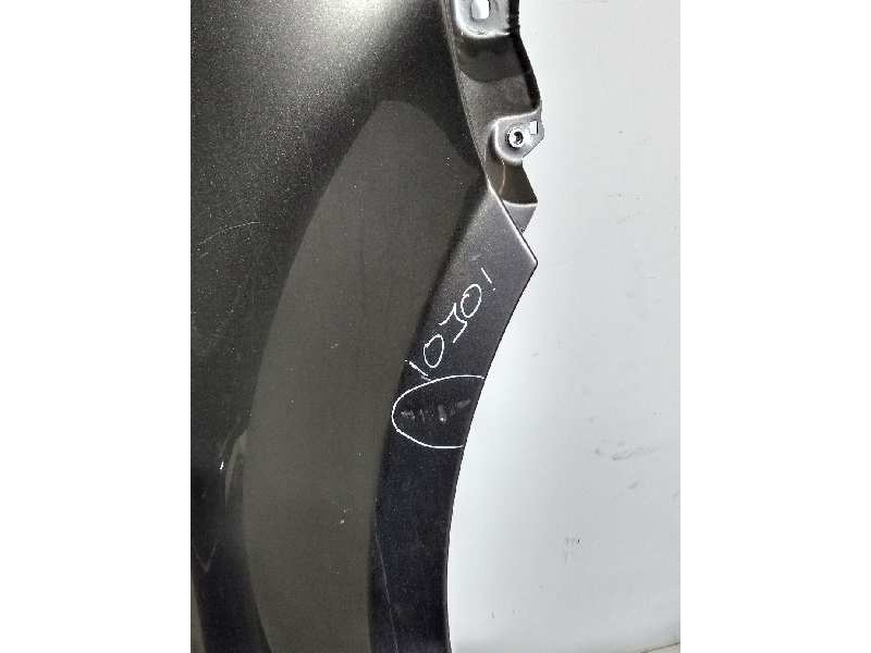 Recambio de aleta delantera derecha para land rover range rover sport v8 td hse black&white referencia OEM IAM   