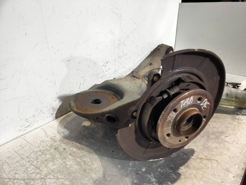 Recambio de mangueta trasera derecha para mercedes vito kasten (639) 113 cdi extralang (639.605) referencia OEM IAM A6393522504 