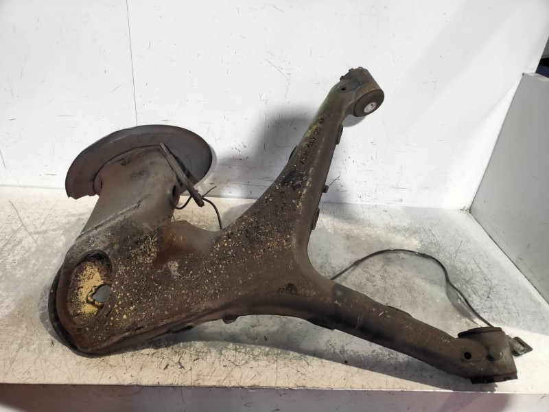 Recambio de mangueta trasera derecha para mercedes vito kasten (639) 113 cdi extralang (639.605) referencia OEM IAM A6393522504 