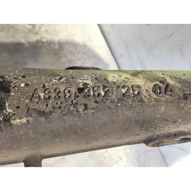 Recambio de mangueta trasera derecha para mercedes vito kasten (639) 113 cdi extralang (639.605) referencia OEM IAM A6393522504 