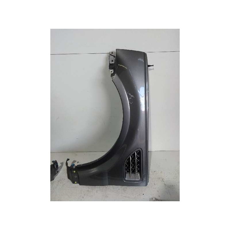Recambio de aleta delantera izquierda para land rover range rover sport v8 td hse black&white referencia OEM IAM   