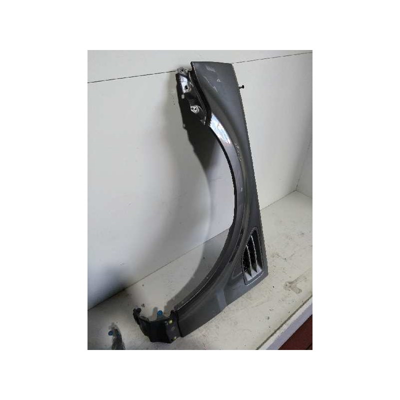 Recambio de aleta delantera izquierda para land rover range rover sport v8 td hse black&white referencia OEM IAM   