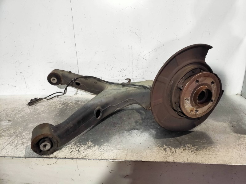 Recambio de mangueta trasera izquierda para mercedes vito kasten (639) 113 cdi extralang (639.605) referencia OEM IAM A639352240