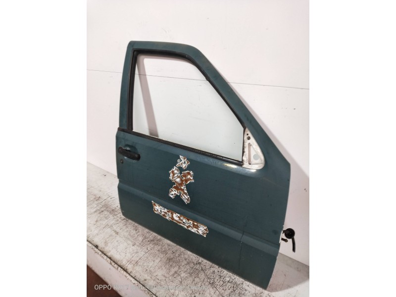 Recambio de puerta delantera derecha para nissan terrano/terrano.ii (r20) 2.7 turbodiesel referencia OEM IAM  3P 