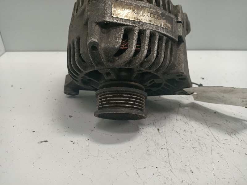 Recambio de alternador para audi a4 berlina (b5) 1.8 t referencia OEM IAM  058907016E VALEO 90A