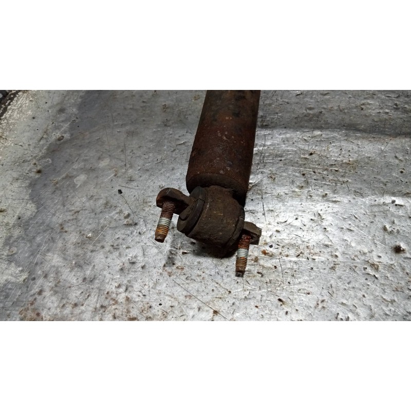 Recambio de amortiguador delantero derecho para jeep gr.cherokee (wj/wg) 3.1 td laredo referencia OEM IAM   