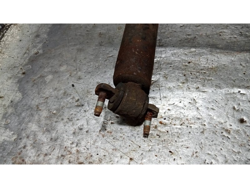 Recambio de amortiguador delantero derecho para jeep gr.cherokee (wj/wg) 3.1 td laredo referencia OEM IAM   