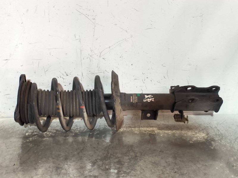 Recambio de amortiguador delantero derecho para mercedes vito kasten (639) 113 cdi extralang (639.605) referencia OEM IAM 821700