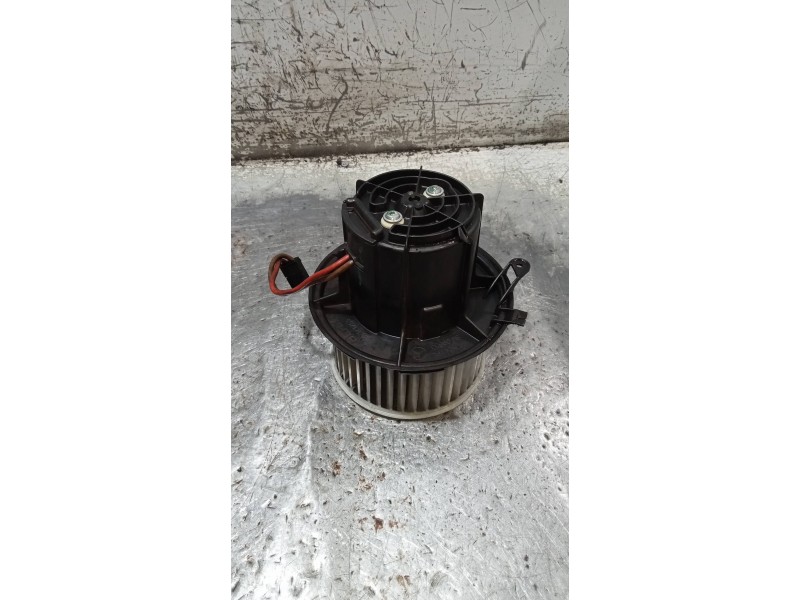 Recambio de motor calefaccion para mercedes clase e (w212) lim. e 300 cdi blueefficiency (212.025) referencia OEM IAM V7771001  