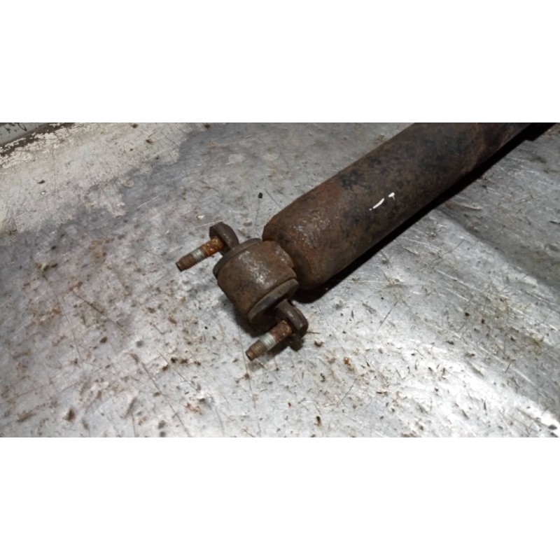 Recambio de amortiguador delantero izquierdo para jeep gr.cherokee (wj/wg) 3.1 td laredo referencia OEM IAM   