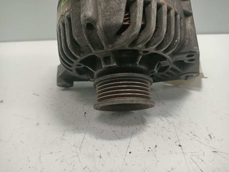 Recambio de alternador para audi a4 berlina (b5) 1.9 tdi referencia OEM IAM   VALEO 90A