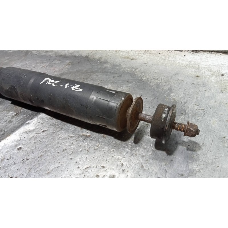 Recambio de amortiguador delantero izquierdo para jeep gr.cherokee (wj/wg) 3.1 td laredo referencia OEM IAM   