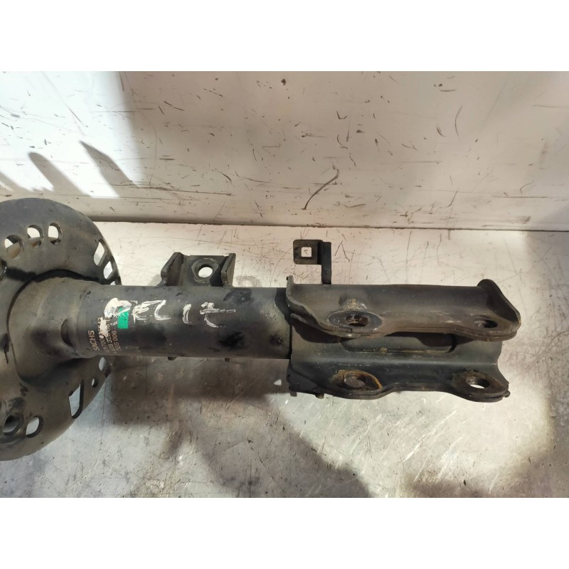 Recambio de amortiguador delantero izquierdo para mercedes vito kasten (639) 113 cdi extralang (639.605) referencia OEM IAM 8217