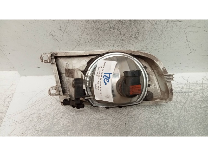 Recambio de faro antiniebla derecho para skoda octavia berlina (1z3) active referencia OEM IAM 1Z0941701A  