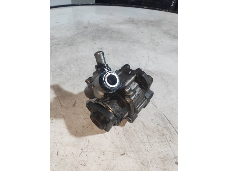 Recambio de bomba direccion para bmw serie 3 cabrio (e93) 330d referencia OEM IAM 7693974118  